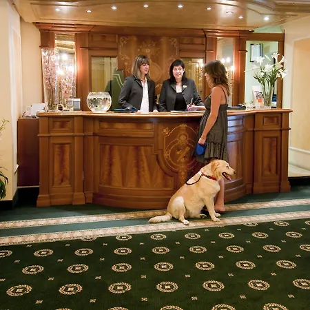 Hotel Carl And Do 4*