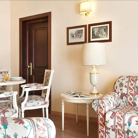 Carl And Do Hotel Baveno