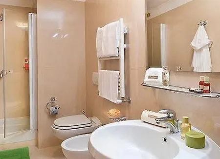 Carl & Do Hotel Baveno