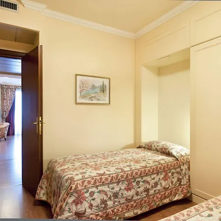Hotel Carl & Do 4*